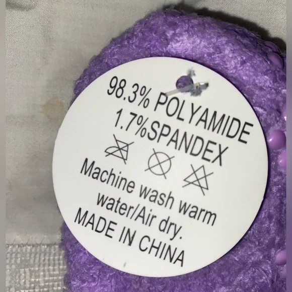 Fuzzy Gripper socks.  5 pair - Picture 2 of 2